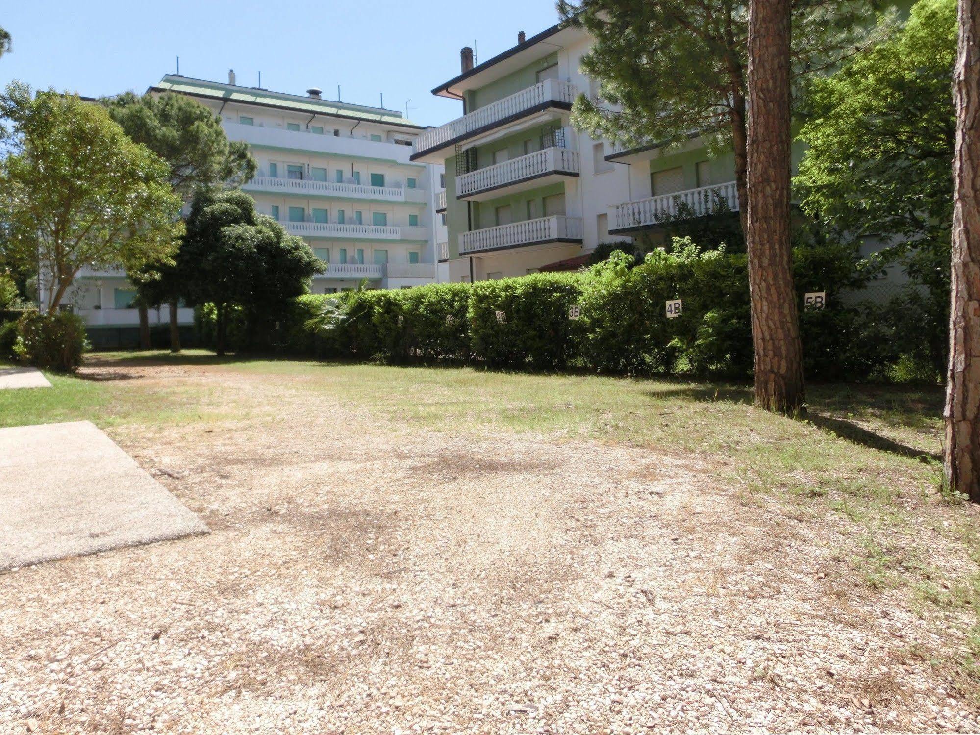 Michelangelo Beach Lignano Sabbiadoro Buitenkant foto